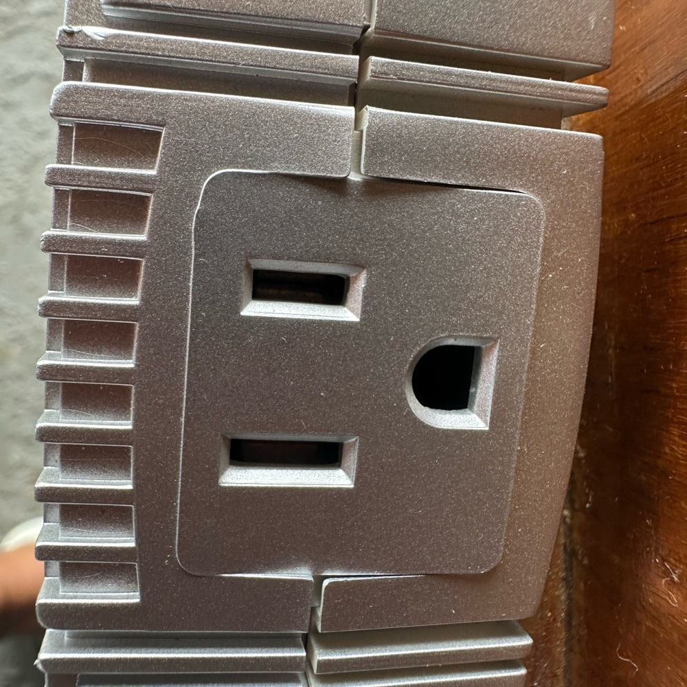 Cyberpower CPS-150BI Silver Power inverter